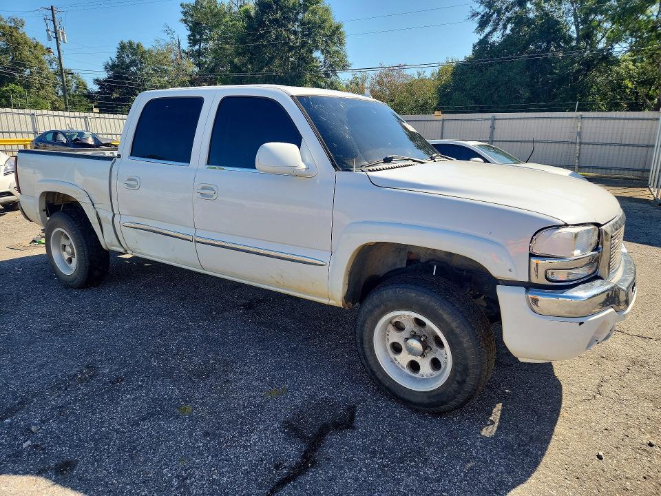 Продажа на аукционе авто 2006 Gmc New Sierra, vin: 2GTEK13Z561298946, номер лота: 67850886