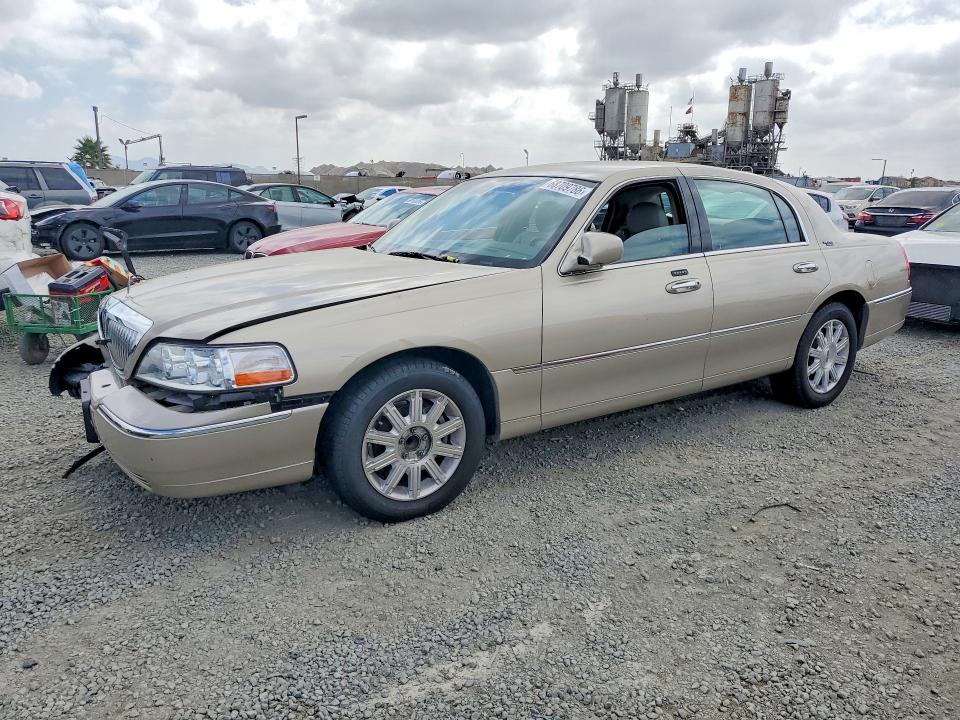 Aukcja sprzedaży 2009 Lincoln Town Car, vin: 2LNHM82V89X628798, numer aukcji: 68709786