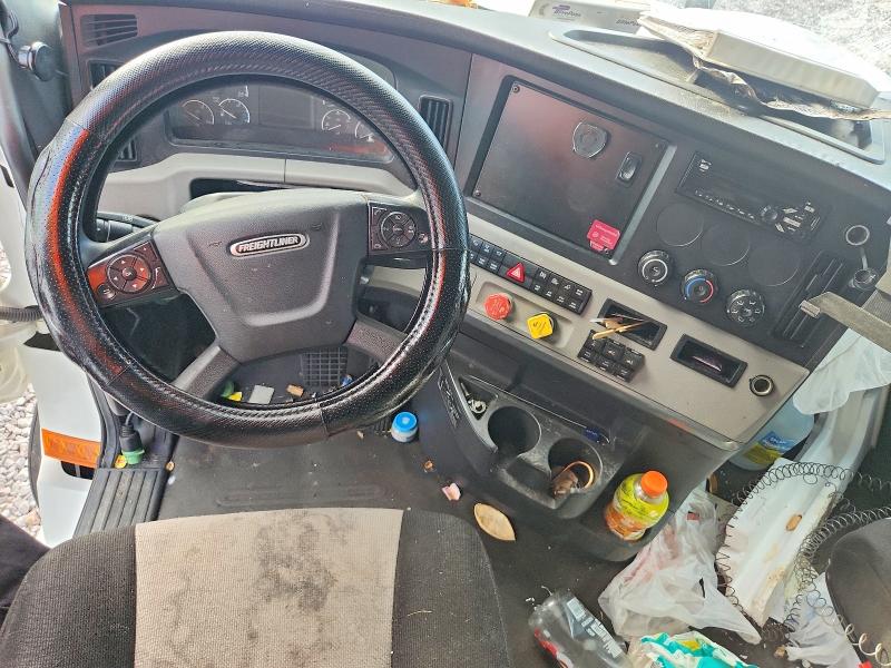 67661606 :رقم المزاد ، 3AKJHHDR2KSKB6124 vin ، 2019 Freightliner Cascadia 126 مزاد بيع