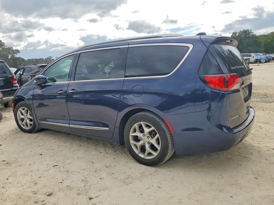 Продажа на аукционе авто 2018 Chrysler Pacifica, vin: 2C4RC1EG2JR113823, номер лота: 70246166
