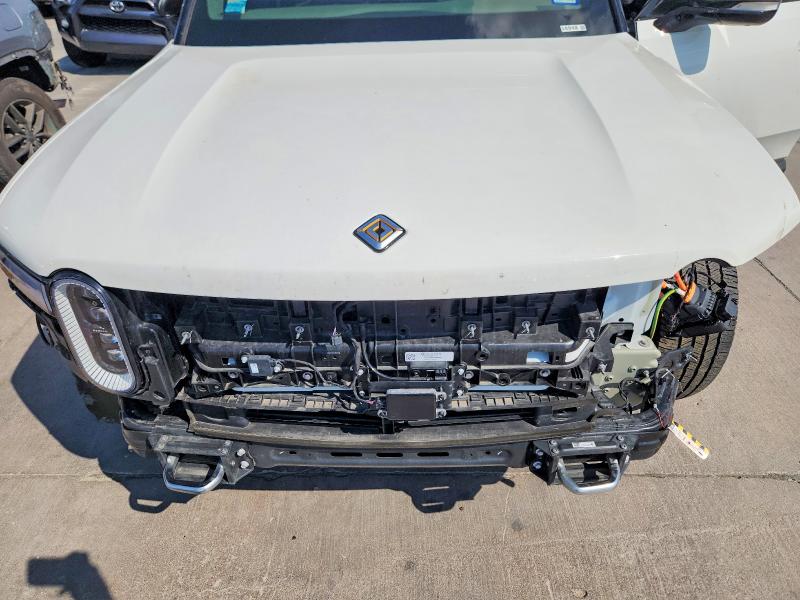 69030236 :رقم المزاد ، 7PDSGBBA3PN024840 vin ، 2023 Rivian R1s مزاد بيع