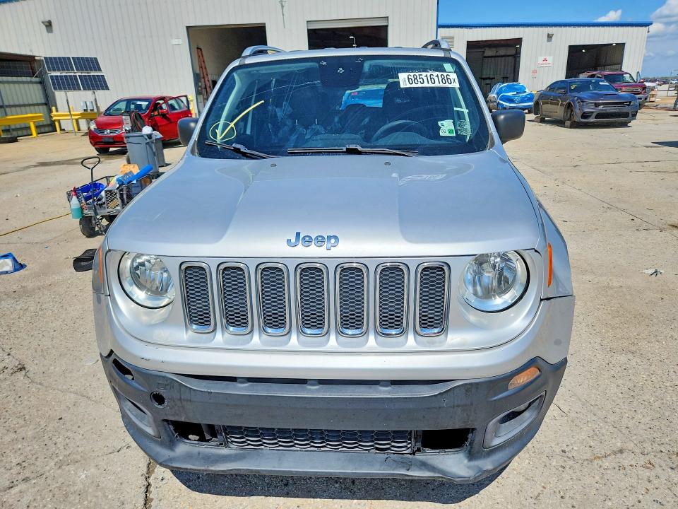 68516186 :رقم المزاد ، ZACCJBDT4GPD05239 vin ، 2016 Jeep Renegade مزاد بيع