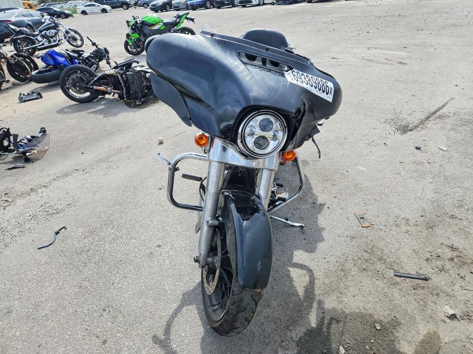 69389886 :رقم المزاد ، 1HD1KBC1XLB634437 vin ، 2020 Harley-davidson Flhx مزاد بيع