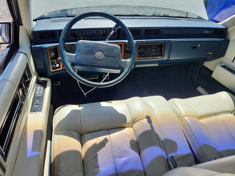1990 Cadillac Deville მანქანა იყიდება აუქციონზე, vin: 1G6CD5335L4300766, აუქციონის ნომერი: 65915376