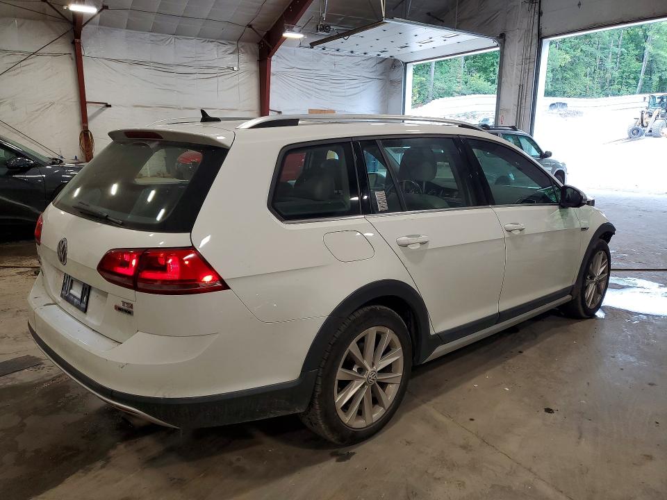 67413316 :رقم المزاد ، 3VWH17AU9HM519015 vin ، 2017 Volkswagen Golf Alltrack مزاد بيع
