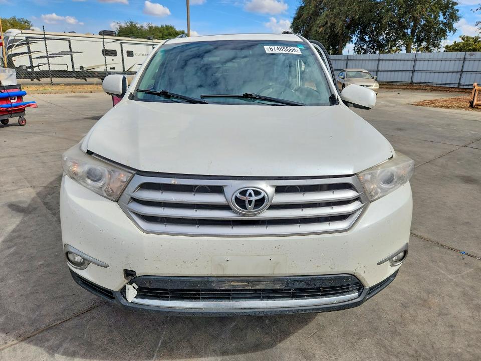 67465666 :رقم المزاد ، 5TDDK3EH7CS132024 vin ، 2012 Toyota Highlander مزاد بيع