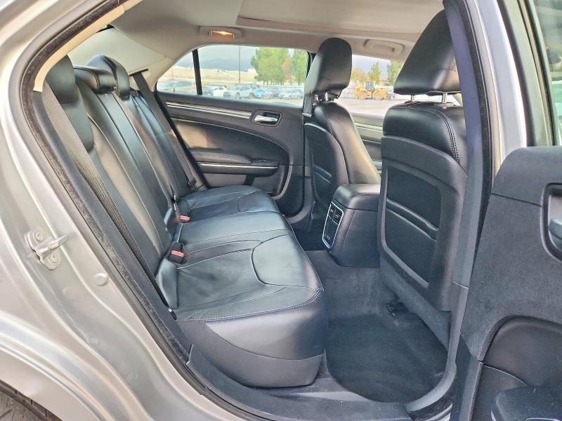 69822906 :رقم المزاد ، 2C3CCAAGXFH930776 vin ، 2015 Chrysler 300 مزاد بيع