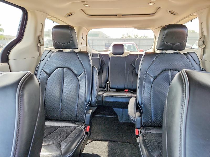 2018 Chrysler Pacifica მანქანა იყიდება აუქციონზე, vin: 2C4RC1GG4JR121225, აუქციონის ნომერი: 69804976