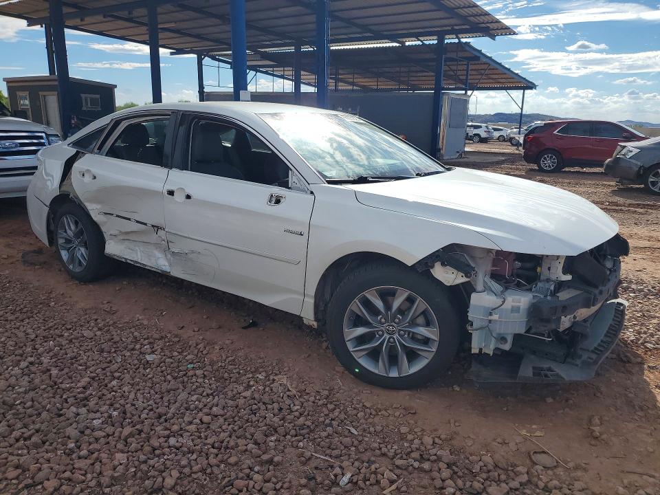 68835526 :رقم المزاد ، 4T1B21FB4KU004366 vin ، 2019 Toyota Avalon Hybrid مزاد بيع