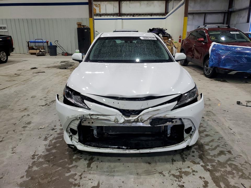 Продаж на аукціоні авто 2018 Toyota Camry, vin: 4T1B11HK4JU600799, номер лоту: 66851576