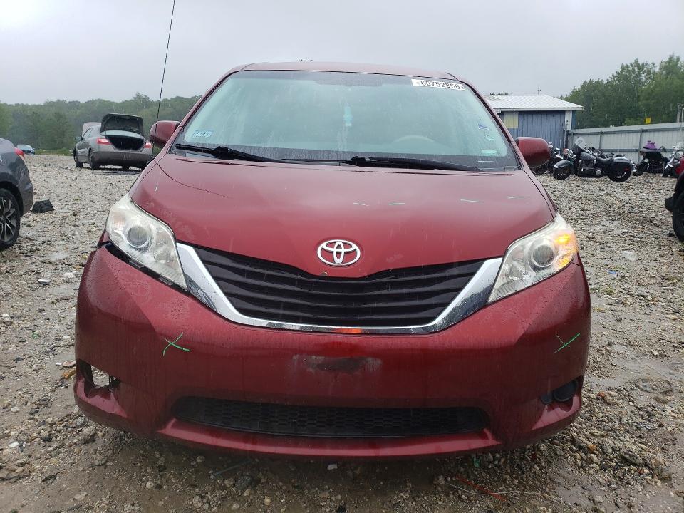 Продаж на аукціоні авто 2013 Toyota Sienna, vin: 5TDKK3DC9DS325242, номер лоту: 66752856