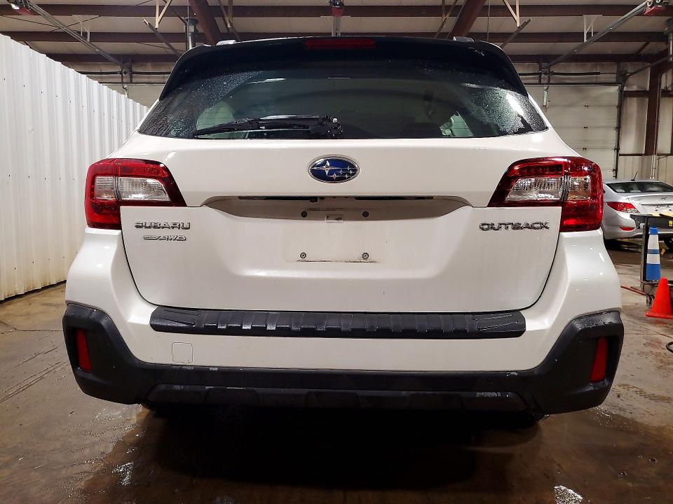 69579486 :رقم المزاد ، 4S4BSAAC4J3300914 vin ، 2018 Subaru Outback مزاد بيع