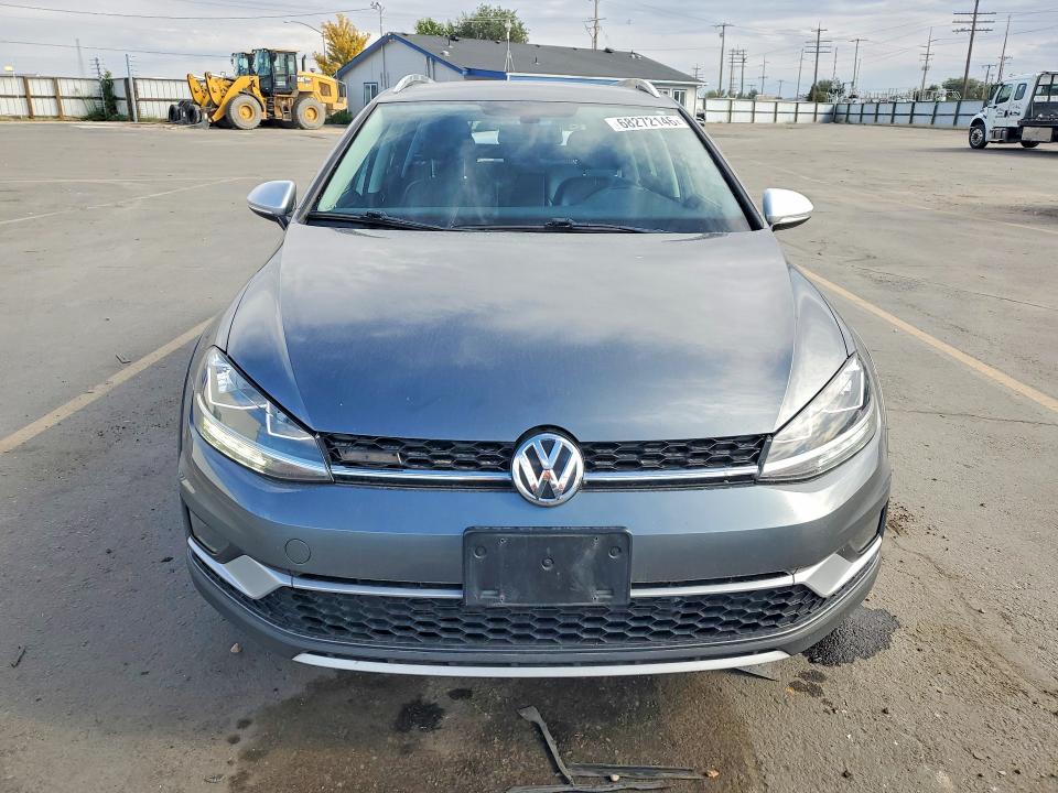 68272146 :رقم المزاد ، 3VWH17AU2JM757648 vin ، 2018 Volkswagen Golf Alltrack مزاد بيع