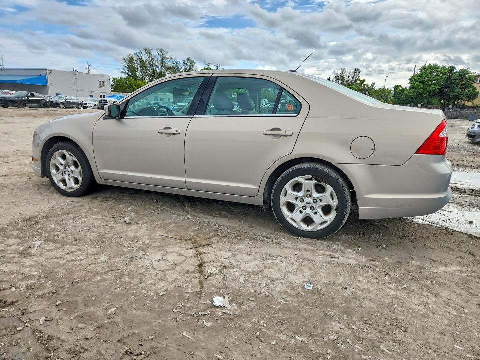 71262796 :رقم المزاد ، 3FAHP0HG2AR214320 vin ، 2010 Ford Fusion مزاد بيع