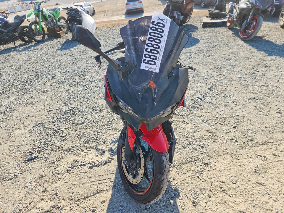 68688086 :رقم المزاد ، ML5EXGG12SDA60766 vin ، 2025 Kawasaki Ex500 مزاد بيع