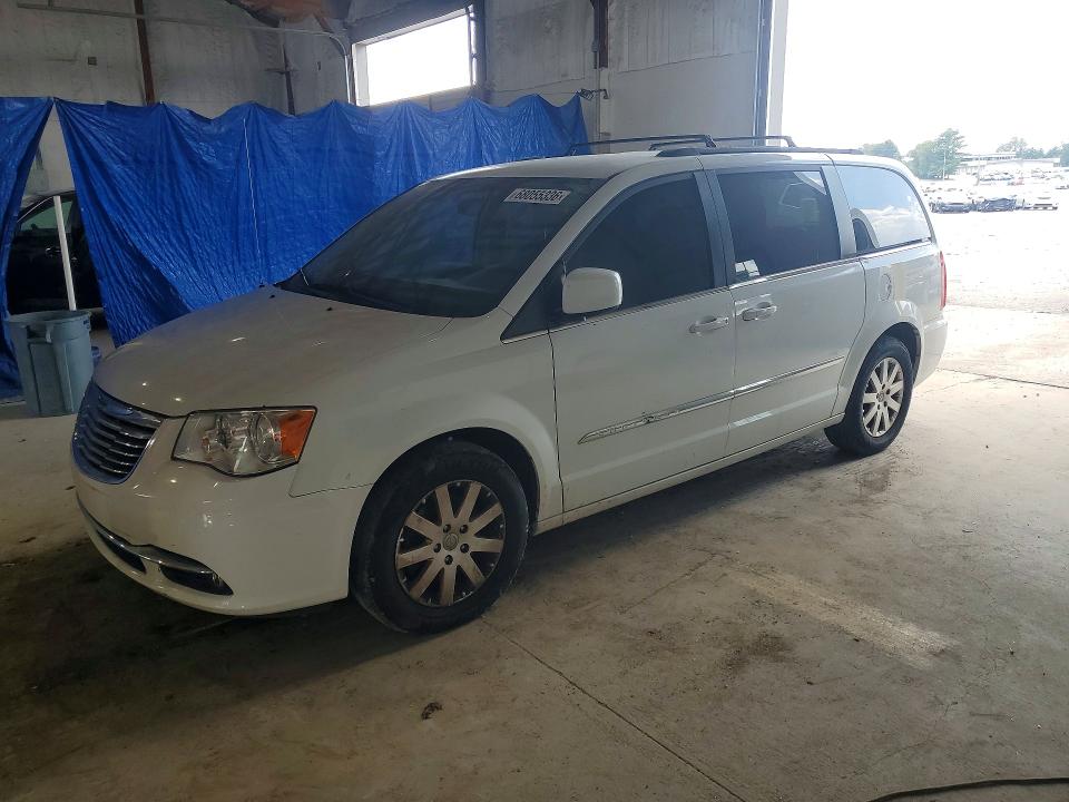 68055336 :رقم المزاد ، 2C4RC1BG4FR695919 vin ، 2015 Chrysler Town & Country مزاد بيع