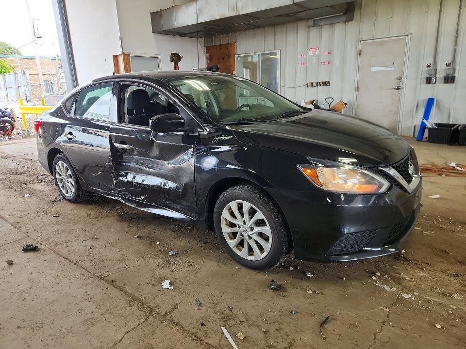 68137836 :رقم المزاد ، 3N1AB7AP4JL648970 vin ، 2018 Nissan Sentra مزاد بيع