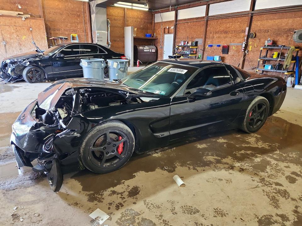 68826896 :رقم المزاد ، 1G1YY22G335120747 vin ، 2003 Chevrolet Corvette مزاد بيع
