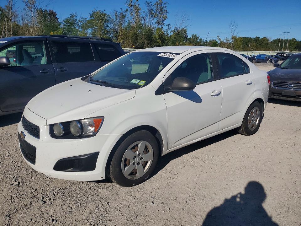 Auction sale of the 2016 Chevrolet Sonic, vin: 1G1JA5SH1G4120662, lot number: 69870216