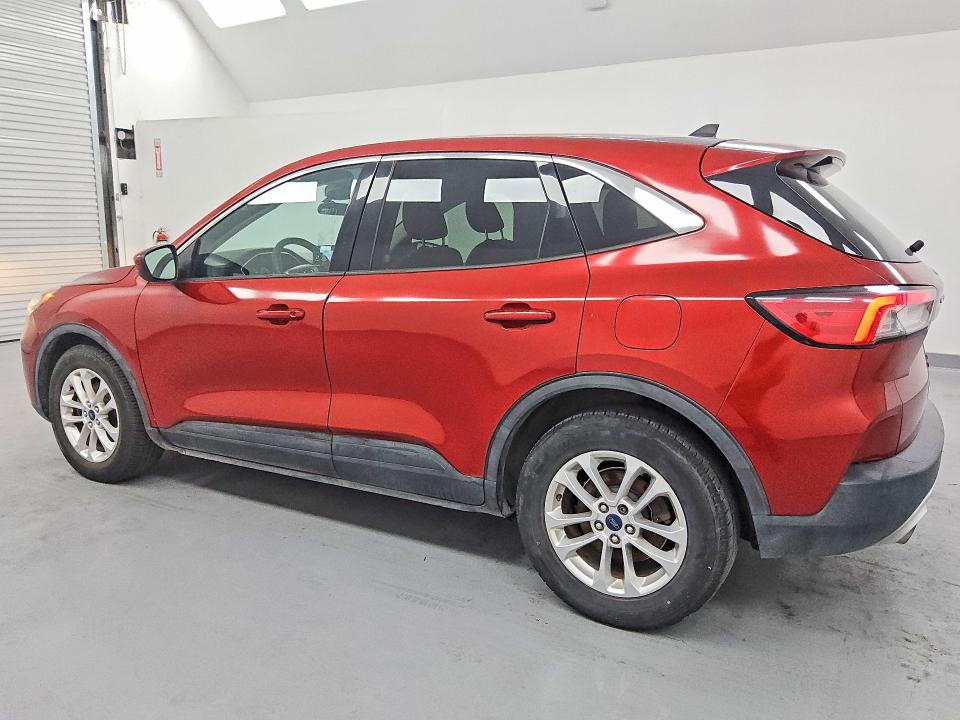 69807766 :رقم المزاد ، 1FMCU0G68LUB02599 vin ، 2020 Ford Escape مزاد بيع