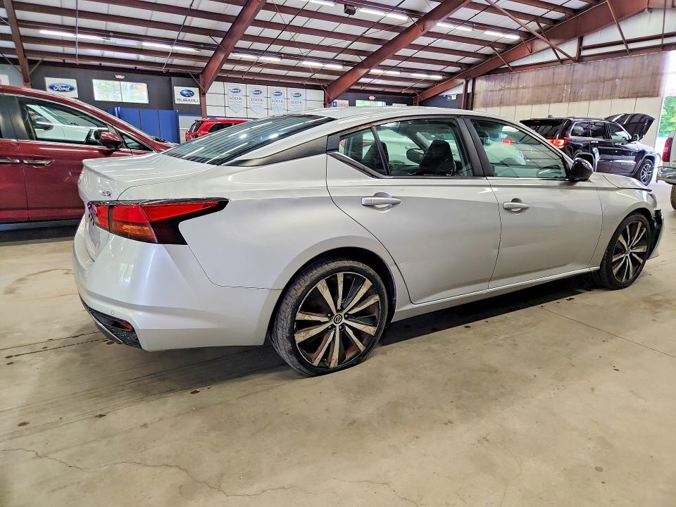 70894076 :رقم المزاد ، 1N4BL4CVXLC175556 vin ، 2020 Nissan Altima مزاد بيع