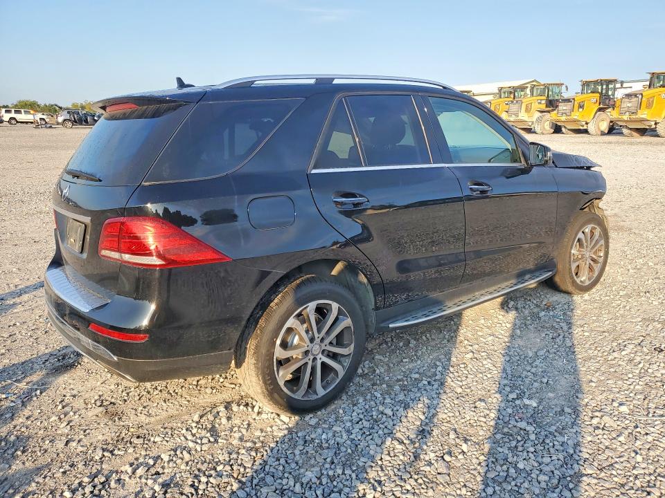 68914946 :رقم المزاد ، 4JGDA5JBXHA847413 vin ، 2017 Mercedes-benz Gle مزاد بيع