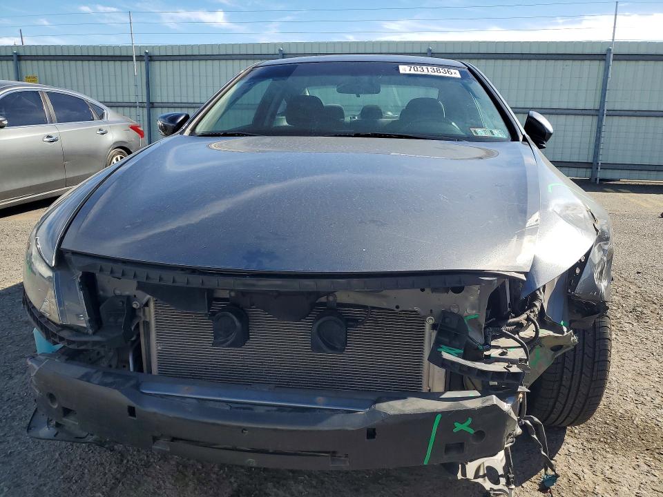 Продажа на аукционе авто 2012 Honda Accord, vin: 1HGCS1B77CA021581, номер лота: 70313836