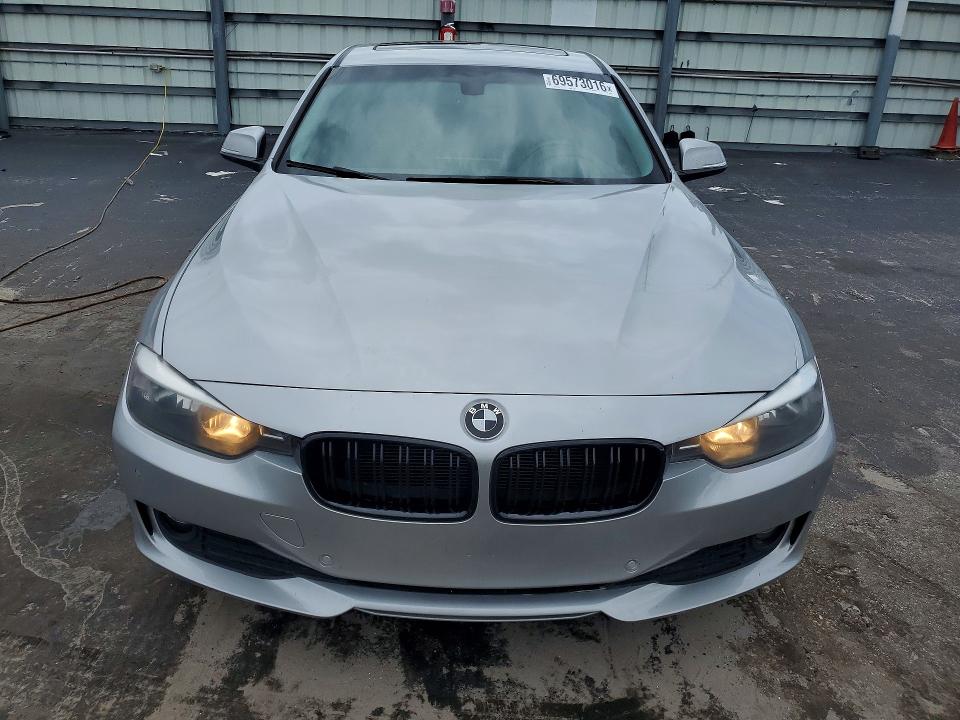 69573016 :رقم المزاد ، WBA8E5G51GNT94668 vin ، 2016 Bmw 320 مزاد بيع