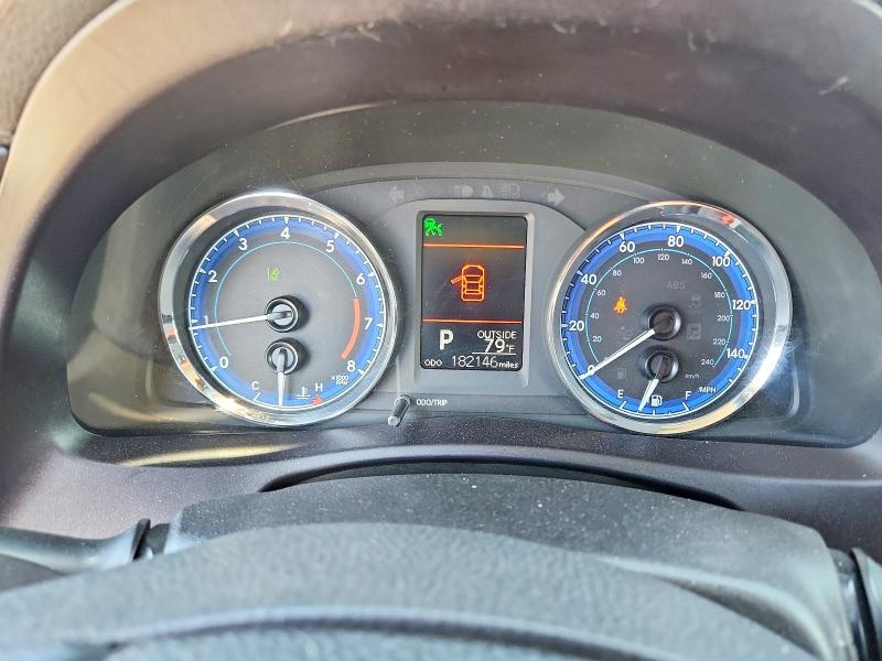 2018 Toyota Corolla მანქანა იყიდება აუქციონზე, vin: 5YFBURHE6JP765822, აუქციონის ნომერი: 68828076