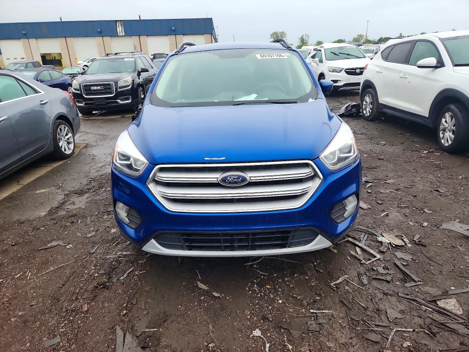 2018 Ford Escape მანქანა იყიდება აუქციონზე, vin: 1FMCU0HD1JUD57587, აუქციონის ნომერი: 69107106