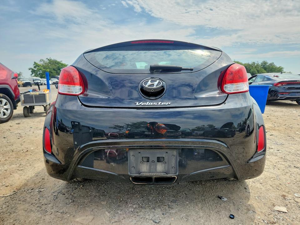 67035806 :رقم المزاد ، KMHTC6AD3HU320082 vin ، 2017 Hyundai Veloster مزاد بيع
