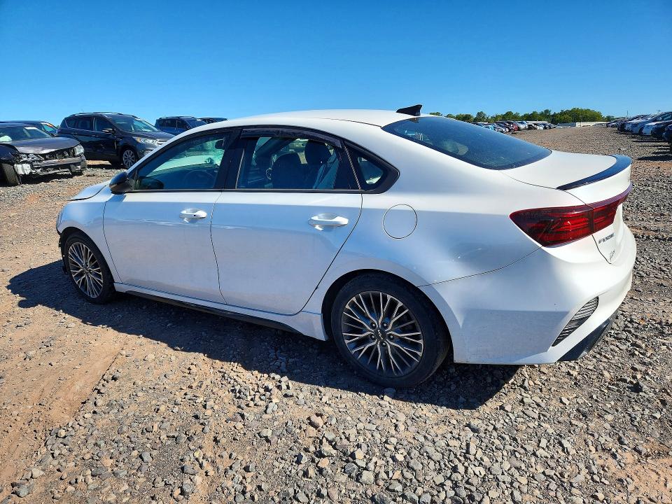 2022 Kia Forte მანქანა იყიდება აუქციონზე, vin: 3KPF54AD6NE435138, აუქციონის ნომერი: 68767516