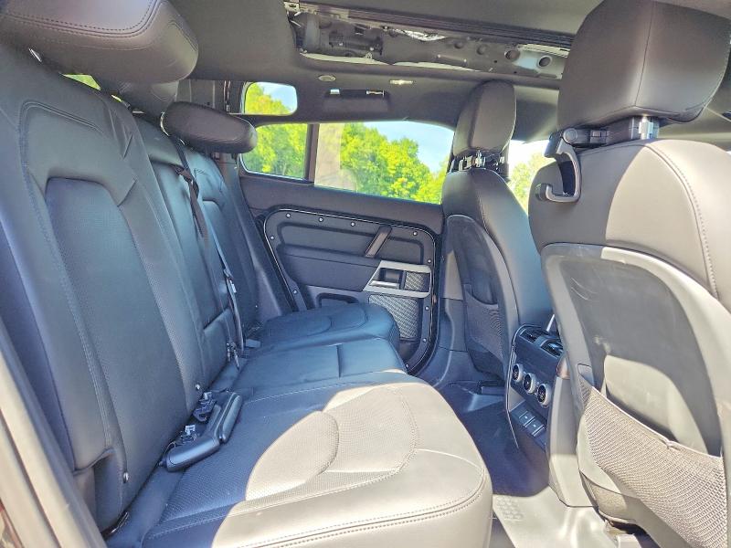 69414816 :رقم المزاد ، SALEJ7EX4R2281411 vin ، 2024 Land Rover Defender مزاد بيع