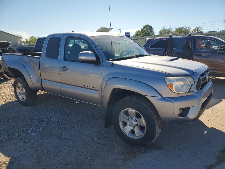 Продаж на аукціоні авто 2015 Toyota Tacoma, vin: 5TFUU4ENXFX123323, номер лоту: 69676176