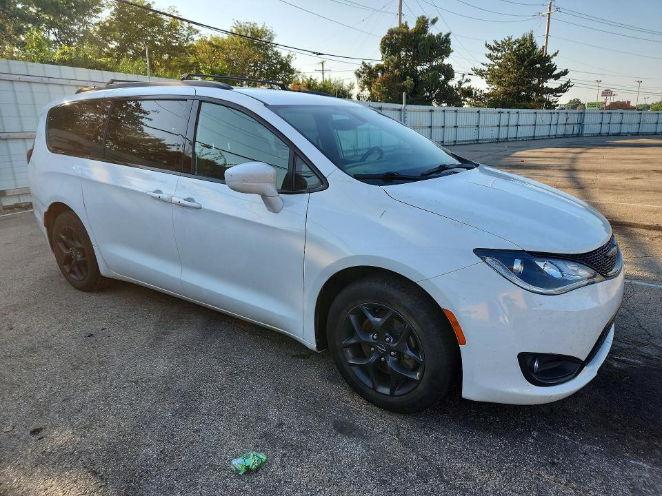 Aukcja sprzedaży 2019 Chrysler Pacifica, vin: 2C4RC1EGXKR613990, numer aukcji: 67100936