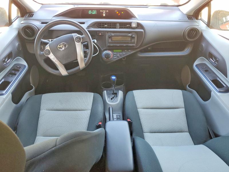 70340426 :رقم المزاد ، JTDKDTB38D1050313 vin ، 2013 Toyota Prius C مزاد بيع
