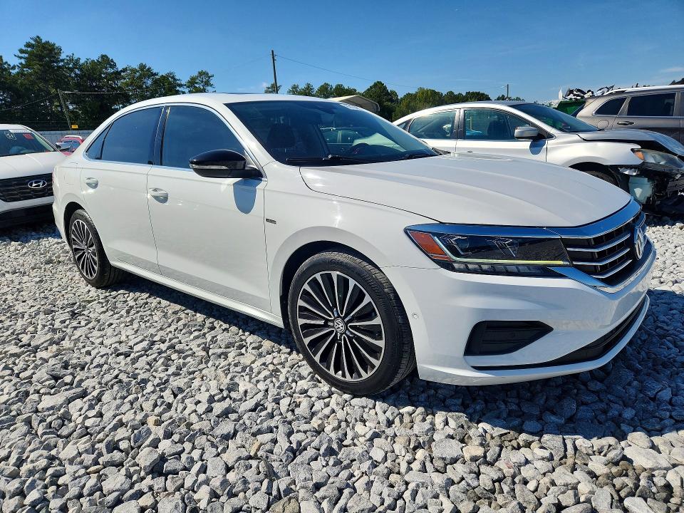 Продажа на аукционе авто 2022 Volkswagen Passat, vin: 1VWBA7A3XNC006771        , номер лота: 69134826
