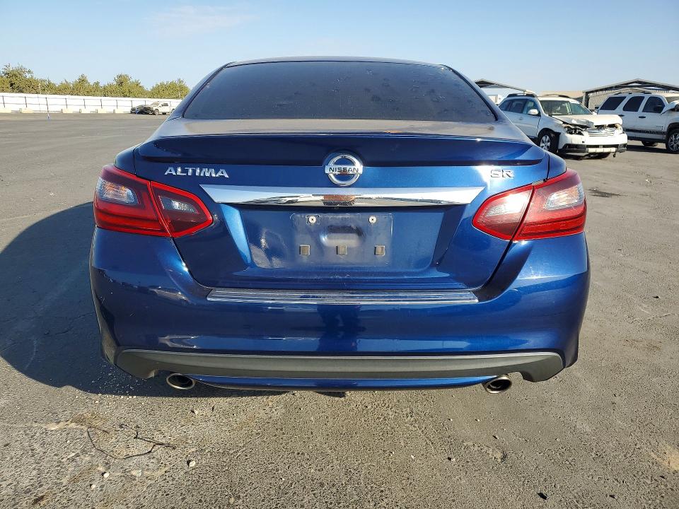 2017 Nissan Altima მანქანა იყიდება აუქციონზე, vin: 1N4AL3AP1HC159084, აუქციონის ნომერი: 68710436