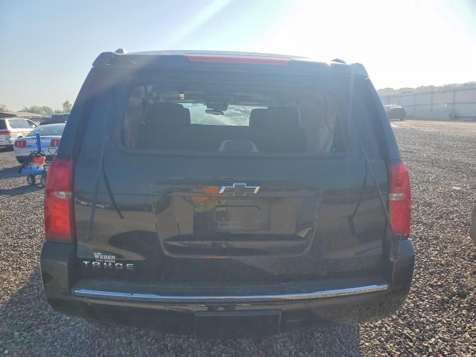 69296676 :رقم المزاد ، 1GNSKBKC2KR310811 vin ، 2019 Chevrolet Tahoe مزاد بيع