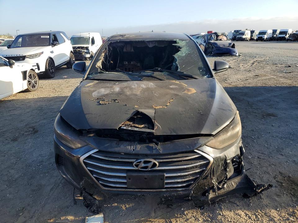 2018 Hyundai Elantra მანქანა იყიდება აუქციონზე, vin: 5NPD84LFXJH293170, აუქციონის ნომერი: 69047606