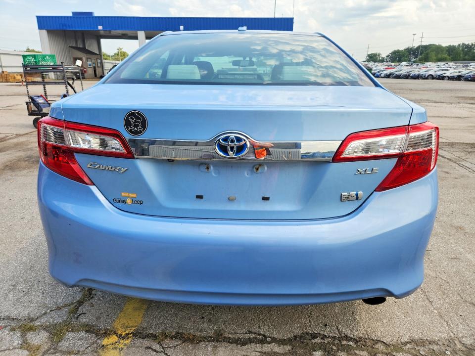 2013 Toyota Camry Hybrid მანქანა იყიდება აუქციონზე, vin: 4T1BD1FK4DU091067, აუქციონის ნომერი: 67454006