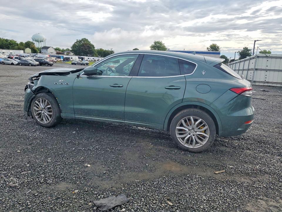 67305856 :رقم المزاد ، ZN661XUA6NX393504 vin ، 2022 Maserati Levante مزاد بيع