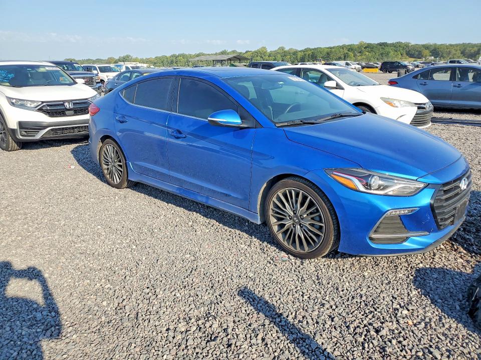 67734766 :رقم المزاد ، KMHD04LB8HU335335 vin ، 2017 Hyundai Elantra مزاد بيع