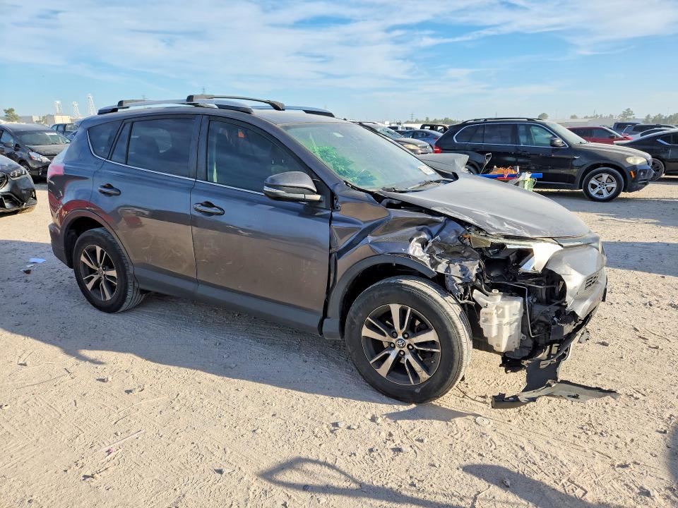 Продажа на аукционе авто 2016 Toyota Rav4, vin: JTMWFREV5GJ083110, номер лота: 70330666
