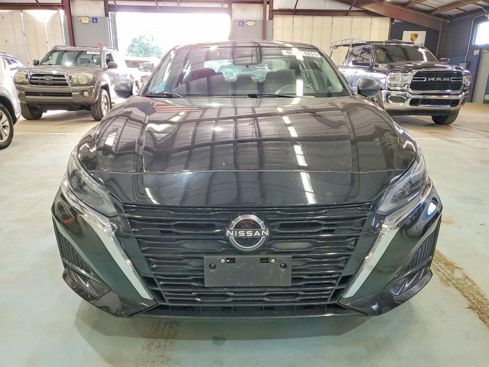 2025 Nissan Altima მანქანა იყიდება აუქციონზე, vin: 1N4BL4DV3SN362767, აუქციონის ნომერი: 70533746