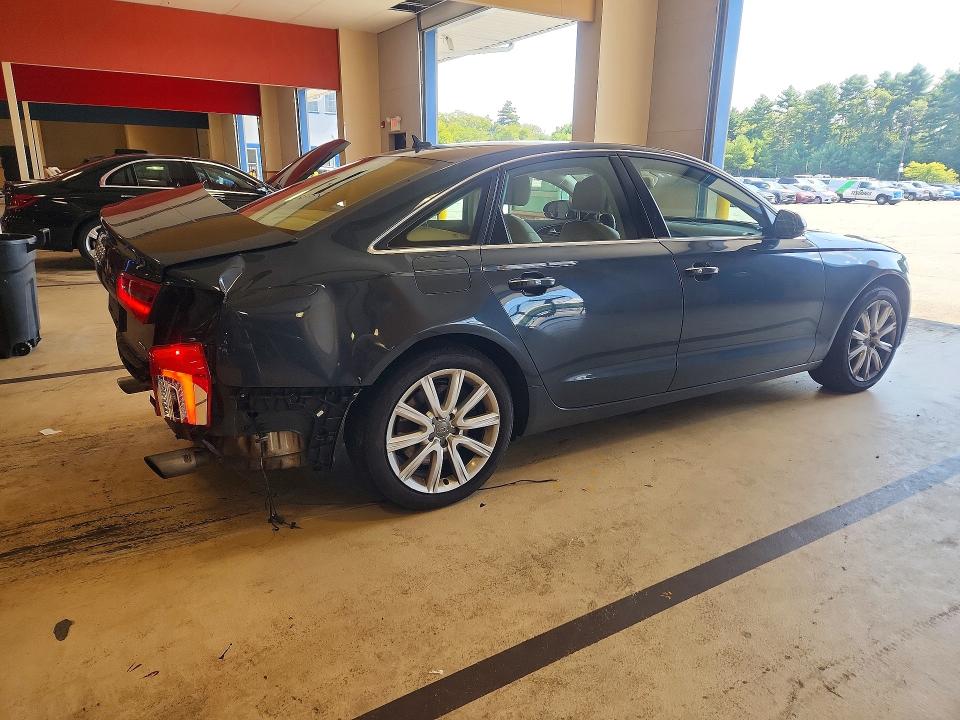 68203506 :رقم المزاد ، WAUGFAFC7FN011039 vin ، 2015 Audi A6 مزاد بيع