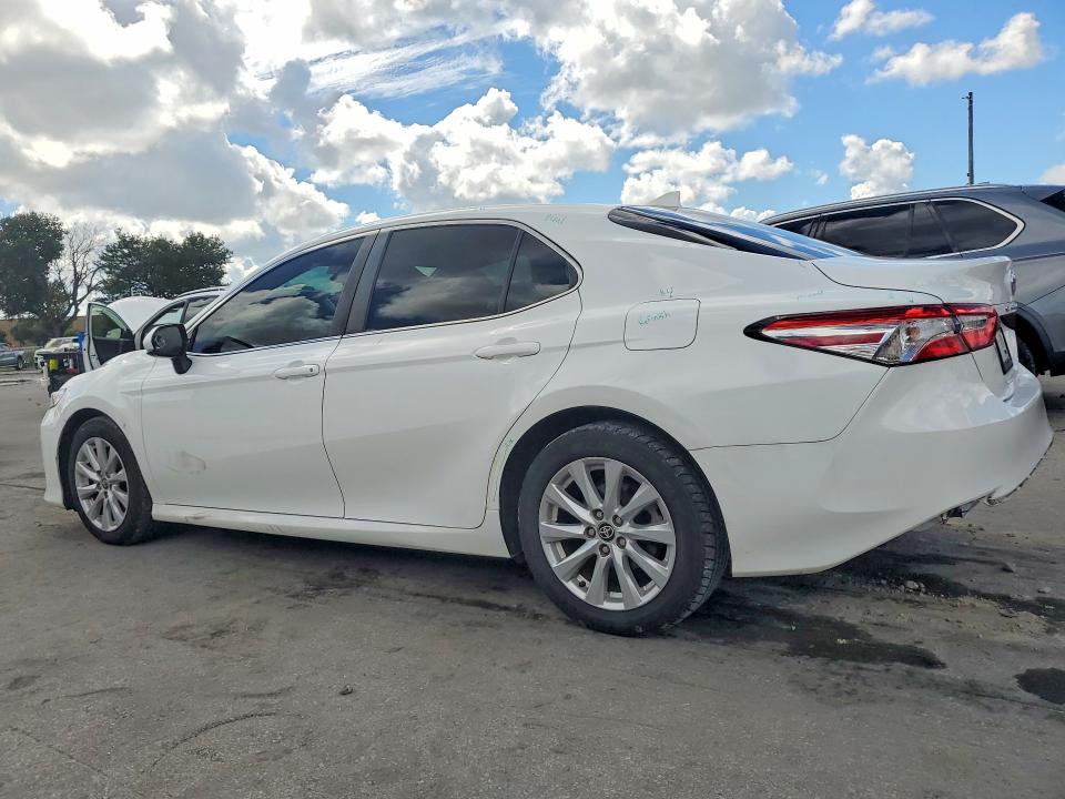 Продаж на аукціоні авто 2020 Toyota Camry, vin: 4T1C11AKXLU385737, номер лоту: 68075076