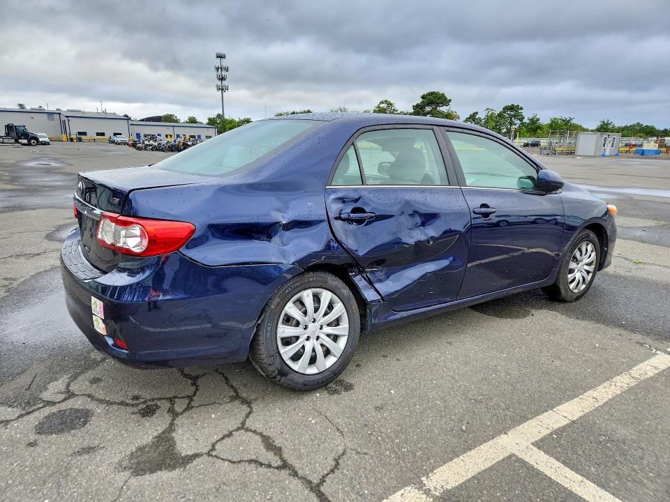 69563516 :رقم المزاد ، 2T1BU4EE4DC993779 vin ، 2013 Toyota Corolla مزاد بيع