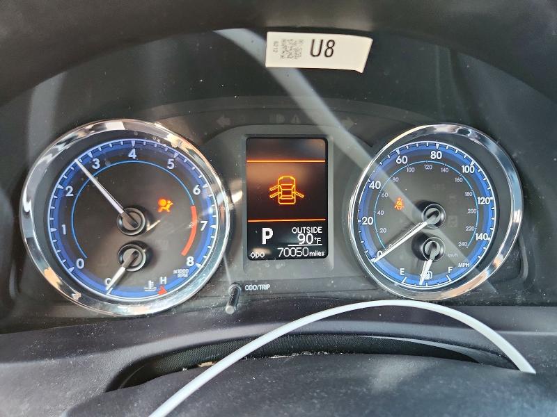 Продаж на аукціоні авто 2018 Toyota Corolla, vin: 5YFBURHE9JP792268, номер лоту: 69099946