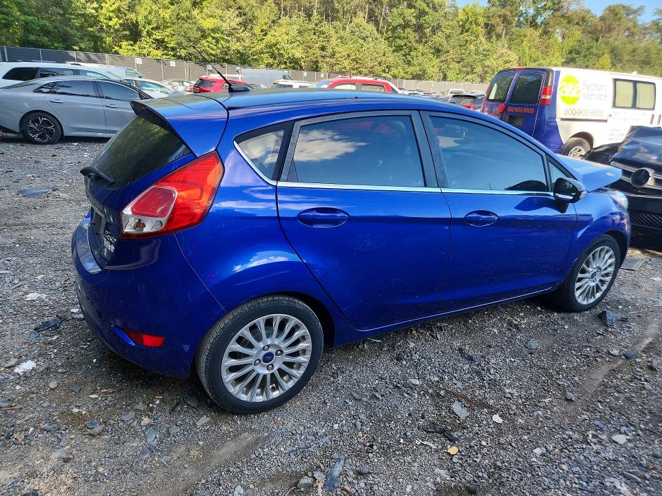 68623336 :رقم المزاد ، 3FADP4FJ0EM226215 vin ، 2014 Ford Fiesta مزاد بيع